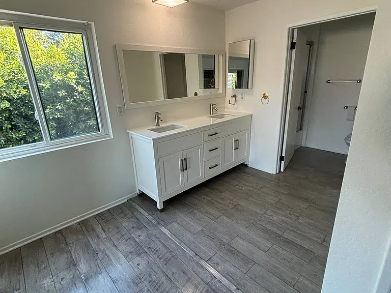 5500 Vesper Ave #4 — Photo 24