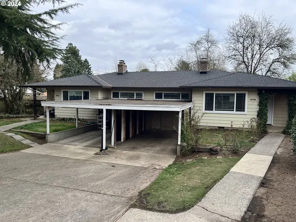 10245 SW Walnut St, Tigard, OR 97223