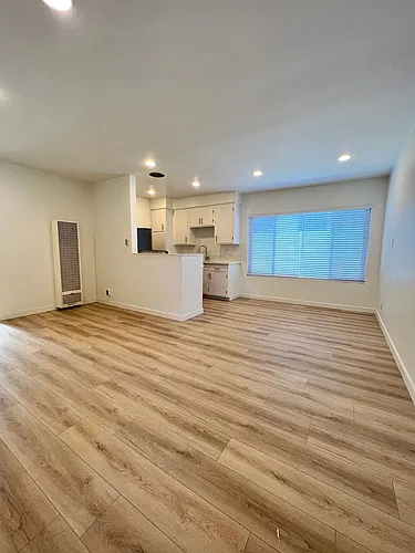 Floor plan 09
