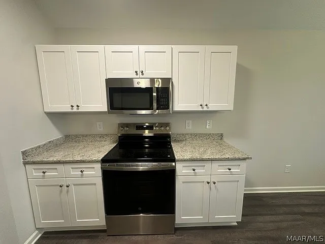 444 Country Club Dr — Photo 8