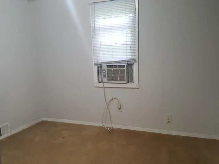 1910 S Calhoun St #2 — Photo 10