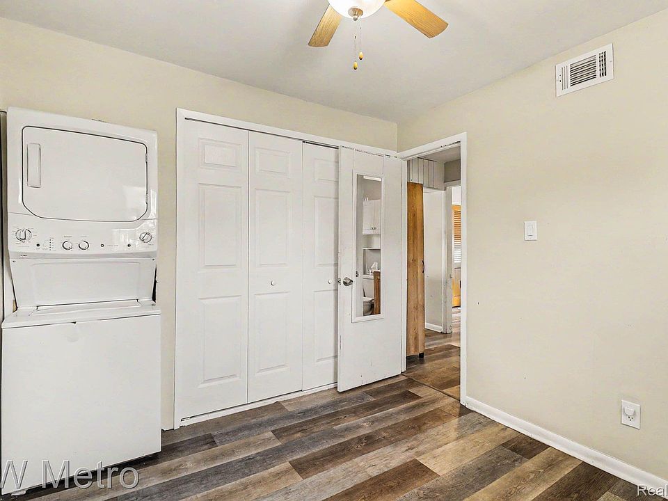 657 Dunleavy Dr, photo 18