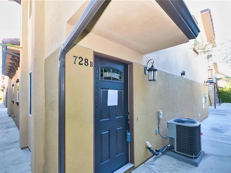 728 N Atlantic Blvd #B — Photo 3