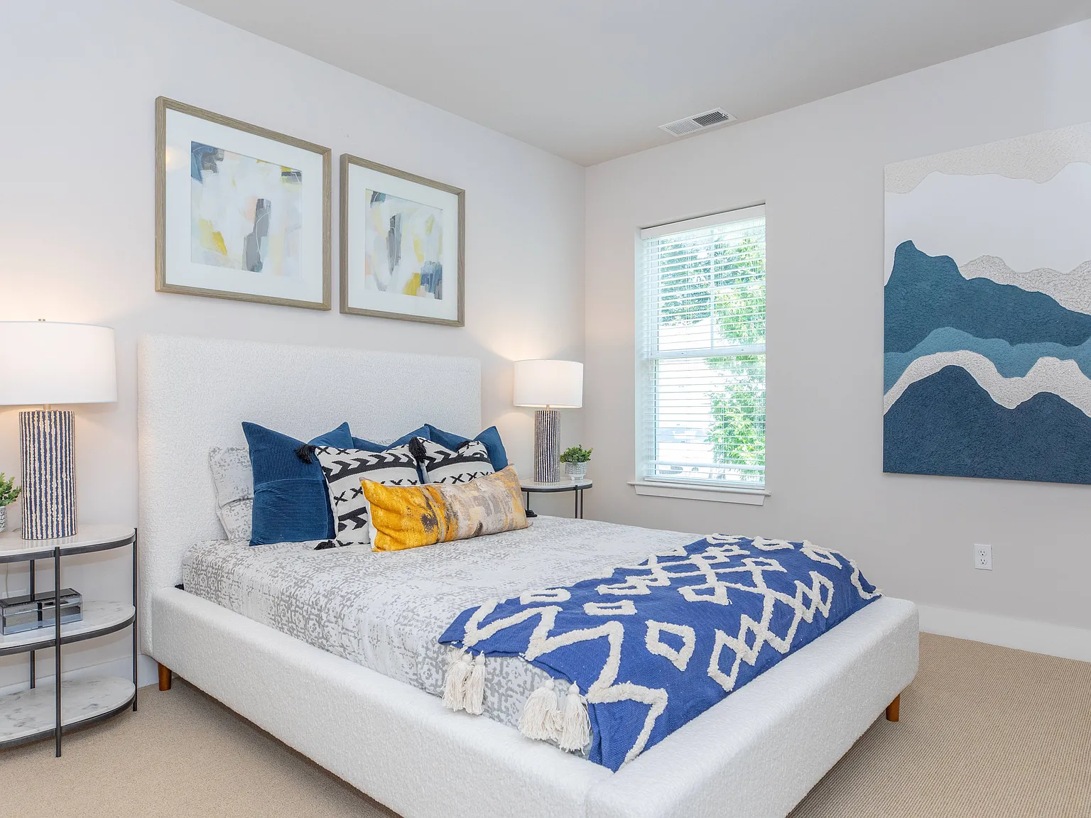 The Pointe at Dorset Crossing — Photo 2