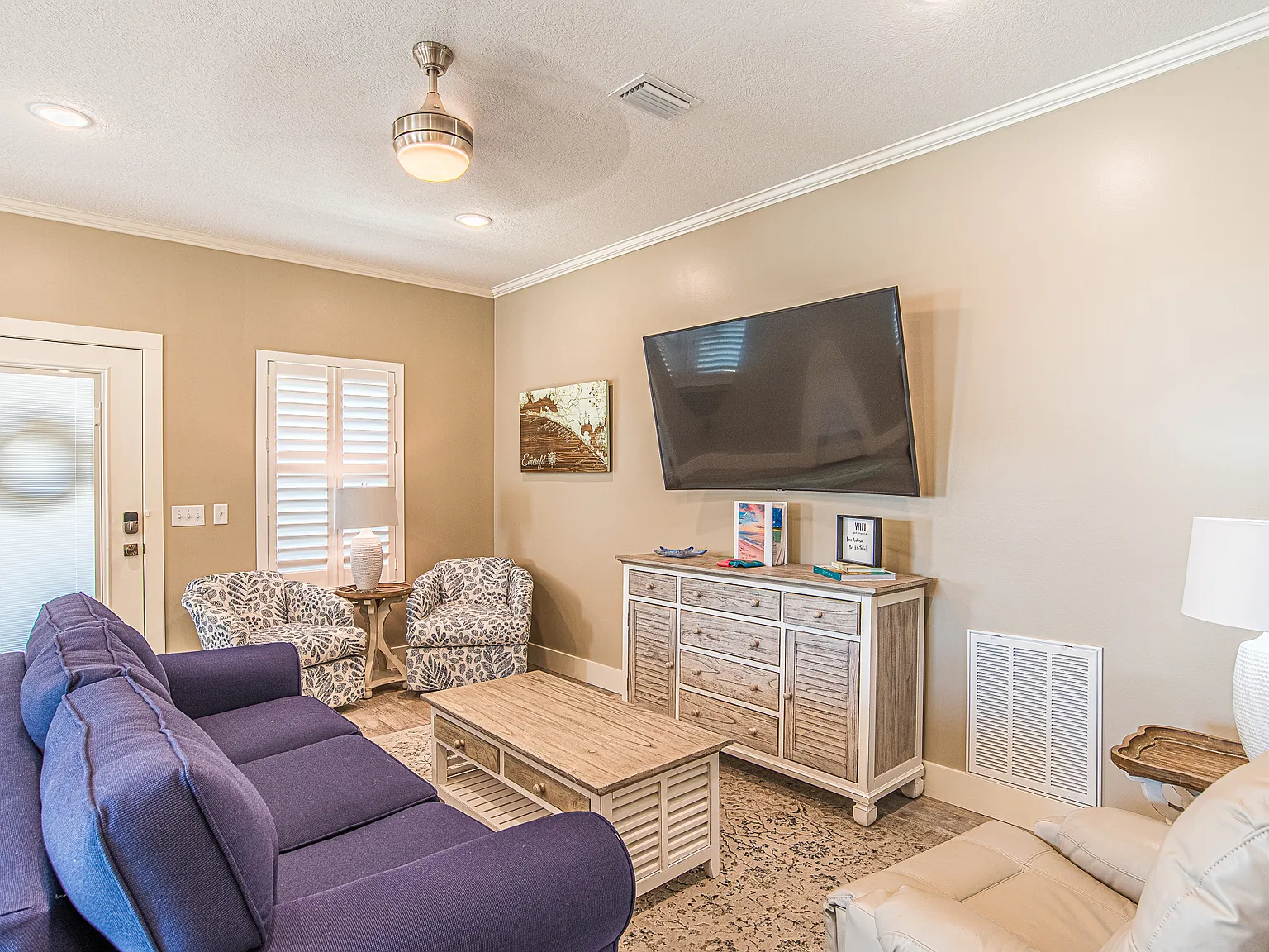 3 bed, 1142 sqft, $4,000 — Photo 2