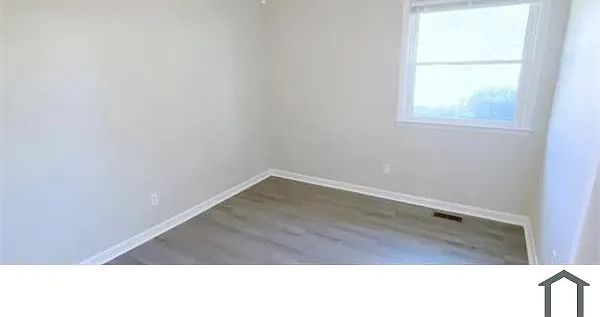 5231 Merritt Dr — Photo 8