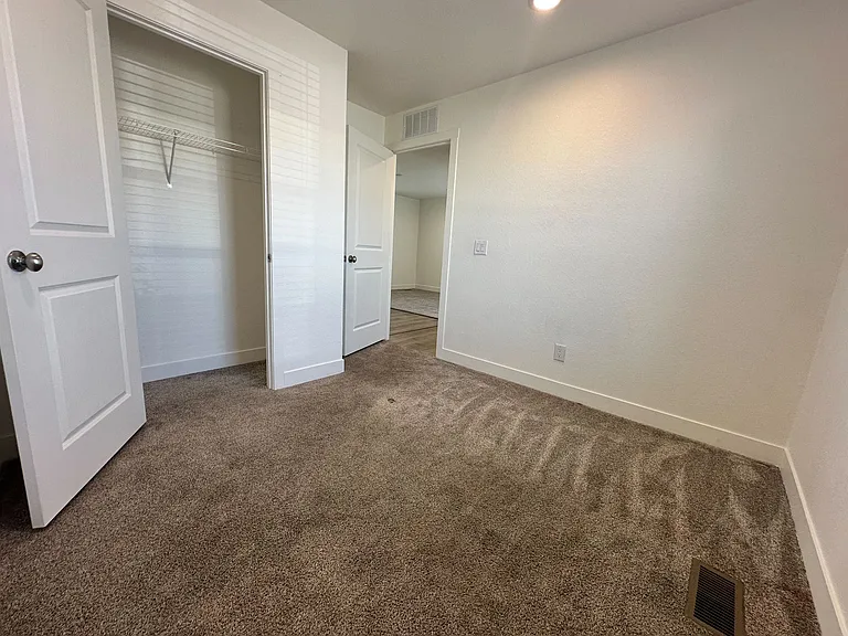 2060 N Ctr #432 — Photo 36
