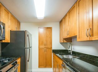 87 Sherman Rd #TOWNHOUSE, Chestnut Hill, MA 02467