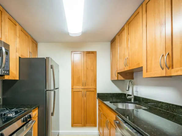 87 Sherman Rd #Townhouse, Chestnut Hill, MA 02467