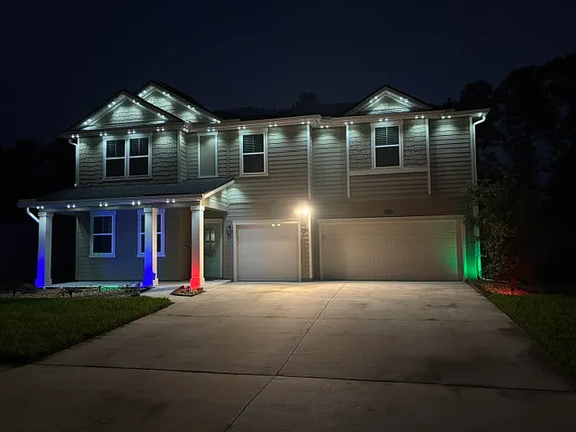 6 bed, 3644 sqft, $4,000 — Photo 2