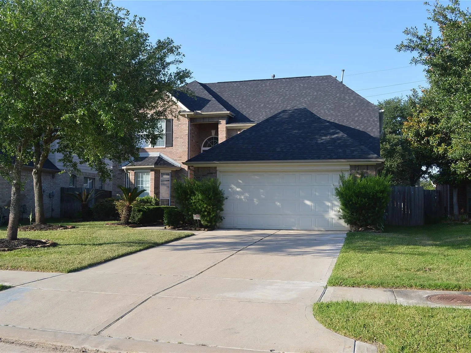 4 bed, 3.5 bath, 2625 sqft, $2,700 — Photo 2