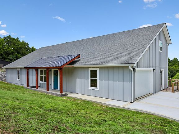 4th image of 1124 Dale Ridge Rd