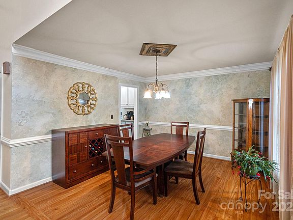 4th image of 9210 Ivy Brook Ct