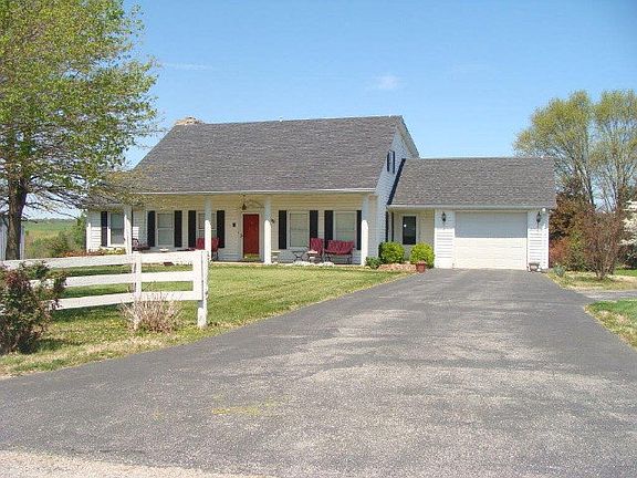 2nd image of 969 Lexington Dr