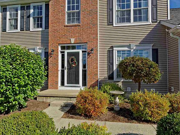 2nd image of 6 Heritage Ct