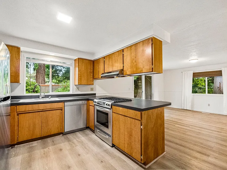 8615 236th St SW — Photo 14