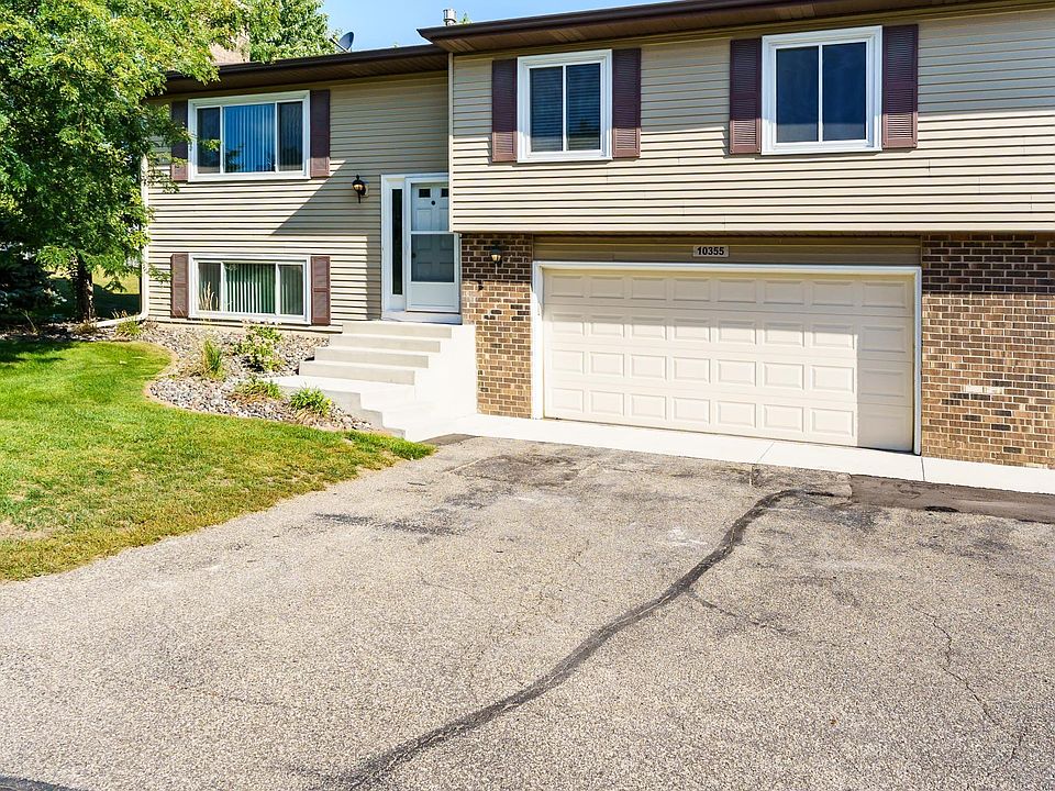 1st image of 10355 Balsam Ln