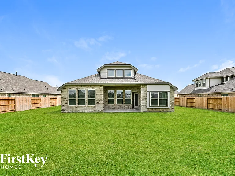 14915 Lake Shore Ave — Photo 15