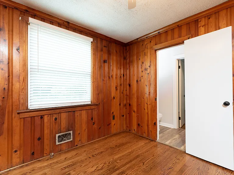 10308 Rycove Ln — Photo 13