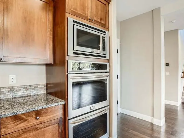 15318 NE 17th St — Photo 9