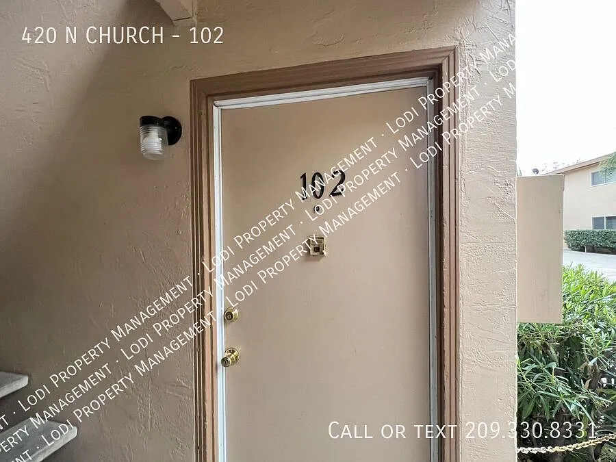 420 N Church St #102