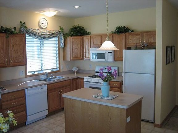 4th image of 8728 Jonathan Dr #15A