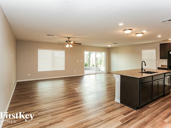 3rd image of 6817 Vacarez Dr