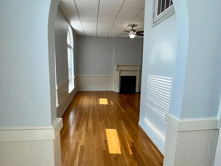 423 S Main St #F — Photo 10