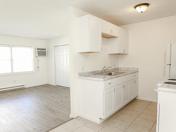 5th image of 556 Broad St #554C
