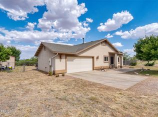 7151 S Jaxel Rd, Hereford, AZ 85615