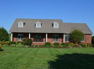 153 Walker Ford Rd, Fayetteville, TN 37334
