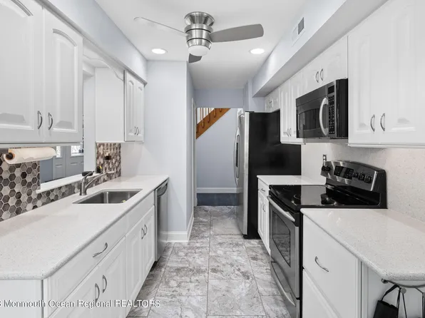 6 Brookline Court #H, Princeton, NJ 08540