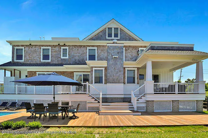 1328 Ocean Ave — Photo 38