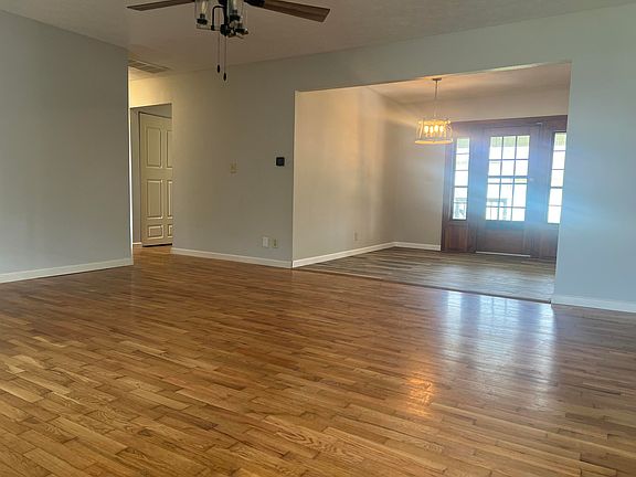 2nd image of 2330 S Delaware Avenue