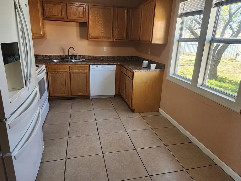 2908 La Fonda Rd — Photo 6