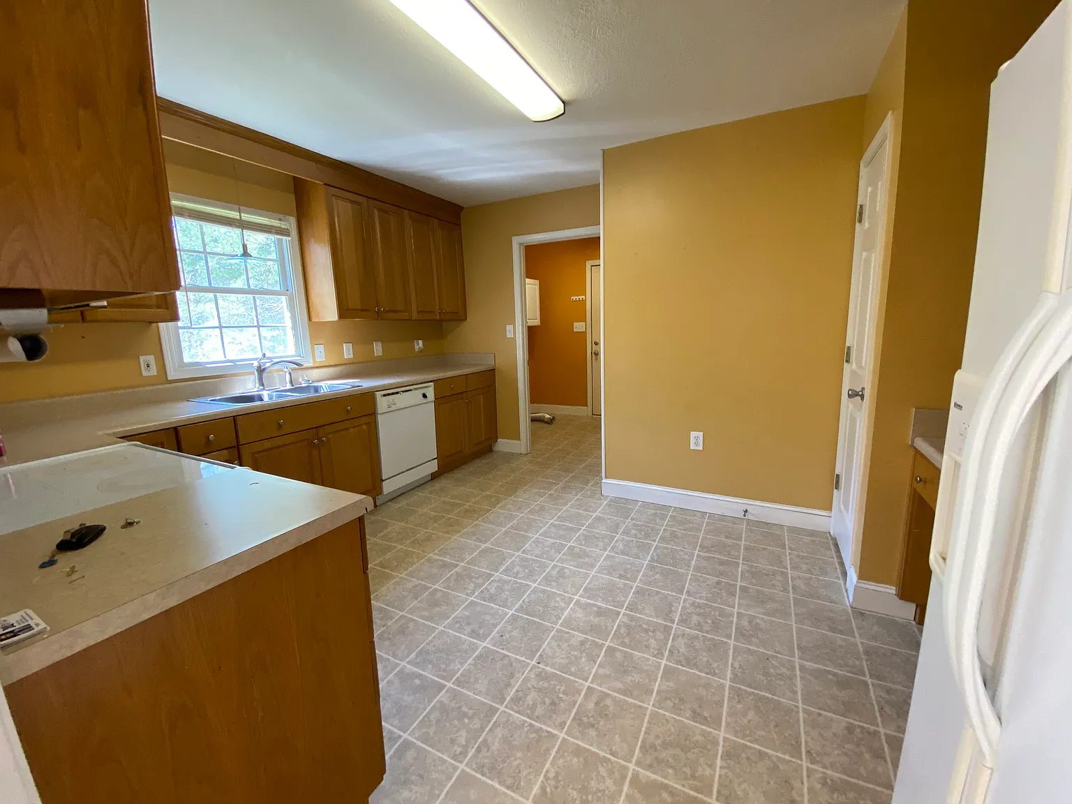 3 bed, 1450 sqft, $1,650 — Photo 4