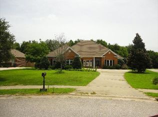 8802 Lake View Dr, Fairhope, AL 36532