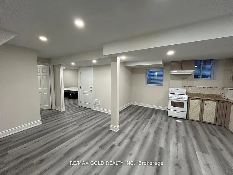 1028 Fernandez Dr #BASEMENT — Photo 8