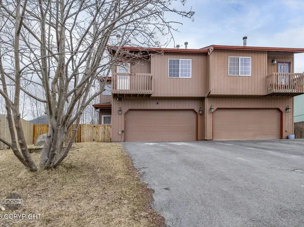 11933 Town Park Cir, Eagle River, AK 99577