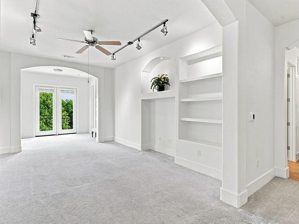 2600 Hillsboro Pike #327