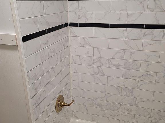 2nd image of 95 Horne St