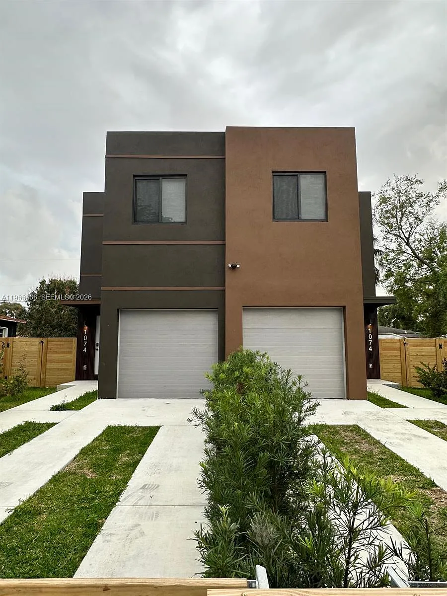 Building Photo - 1074 NW 61st St #B
