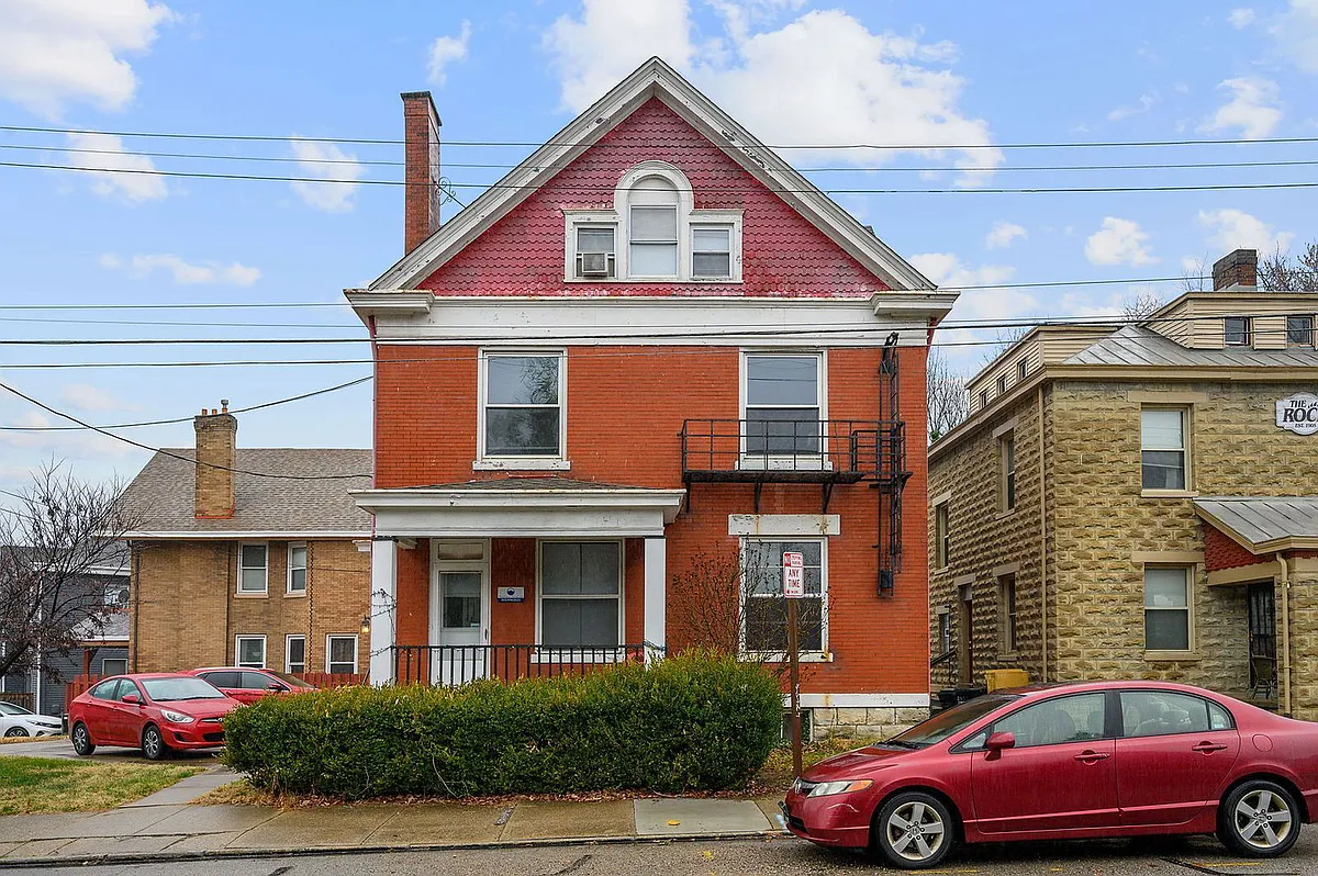 Building Photo - 2549 University Ct #3