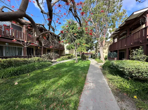 1000 W Macarthur Blvd APT 130, Santa Ana, CA 92707