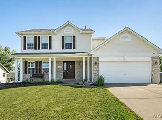 1172 Warm Winds Dr, O'Fallon, MO 63366