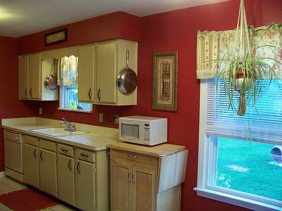 3rd image of 7468 Briarcliff Pkwy