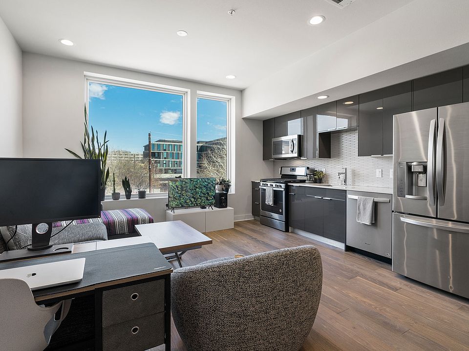 1st image of 1800 E 4th St #140