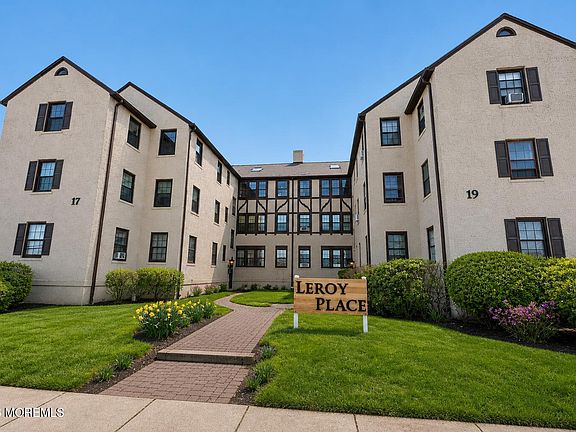 2nd image of 17 Leroy Place #1A