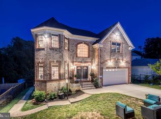 7717 Magarity Rd, Falls Church, VA 22043