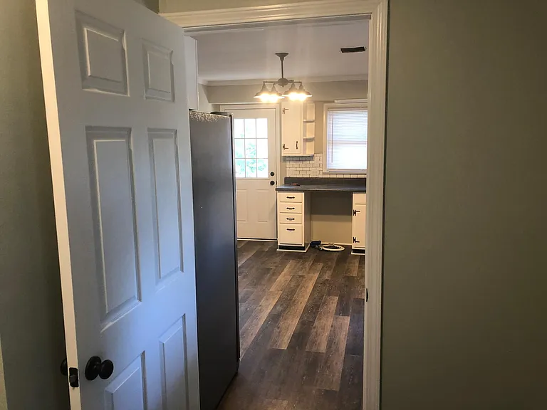 2731 Clay St — Photo 9